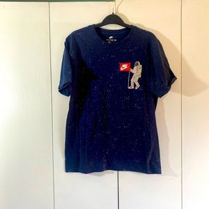 NIKE Navy Spaceman Tee Astronaut Logo Size Medium. Tags taken off but never worn